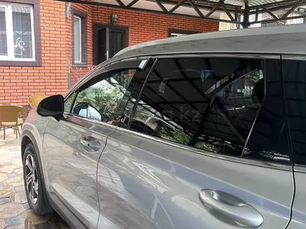 Hyundai Santa Fe 2022 года за 14 000 000 тг. в Алматы – фото 12