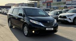 Toyota Sienna 2015 года за 15 000 000 тг. в Алматы – фото 2