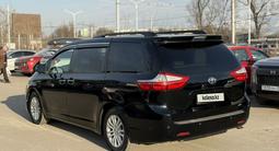 Toyota Sienna 2015 года за 15 000 000 тг. в Алматы – фото 3
