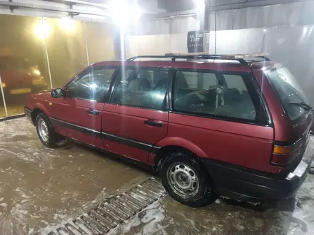 Volkswagen Passat 1990 года за 1 250 000 тг. в Астана – фото 4