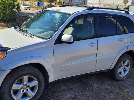 Toyota RAV4 2003 года за 4 500 000 тг. в Уральск – фото 7