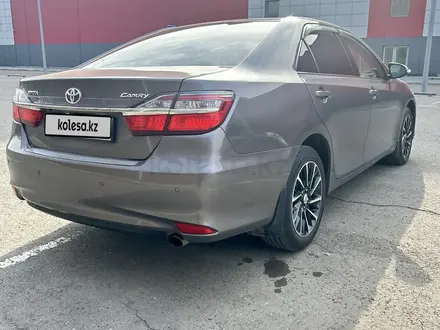 Toyota Camry 2015 года за 10 200 000 тг. в Павлодар – фото 4