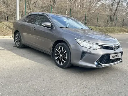 Toyota Camry 2015 года за 10 200 000 тг. в Павлодар