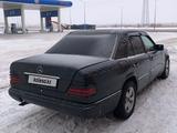 Mercedes-Benz E 220 1993 года за 1 200 000 тг. в Астана