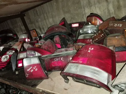 Фонари фонарь только задний левый за 9 990 тг. в Алматы