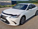 Lexus ES 250 2019 года за 24 300 000 тг. в Алматы