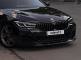 BMW 550 2021 года за 38 500 000 тг. в Алматы – фото 3