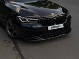 BMW 550 2021 года за 38 500 000 тг. в Алматы – фото 5