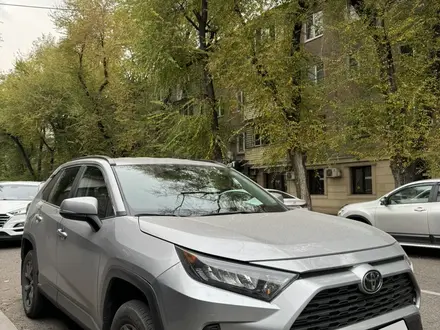 Toyota RAV4 2020 года за 15 000 000 тг. в Караганда – фото 11