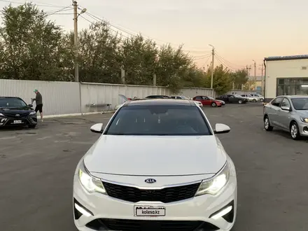 Kia Optima 2019 года за 6 500 000 тг. в Уральск – фото 2