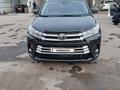 Toyota Highlander 2019 года за 19 000 000 тг. в Тараз