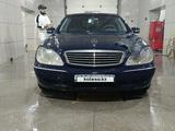 Mercedes-Benz S 320 2001 годаүшін4 500 000 тг. в Усть-Каменогорск – фото 4