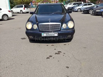 Mercedes-Benz E 280 1998 года за 3 700 000 тг. в Алматы – фото 4