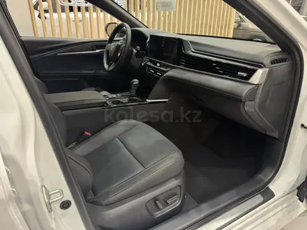 Toyota Camry Prestige 2025 года за 22 690 000 тг. в Атырау – фото 9