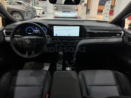 Toyota Camry Prestige 2025 года за 22 690 000 тг. в Атырау – фото 11
