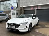 Hyundai Sonata 2022 годаfor13 100 000 тг. в Астана