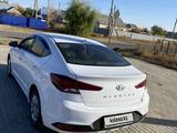 Hyundai Elantra 2019 годаfor8 100 000 тг. в Уральск