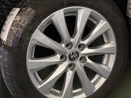 Комплект дисков с резиной R17 Toyota Camry70/75 оригинал с датчиками за 320 000 тг. в Семей – фото 11