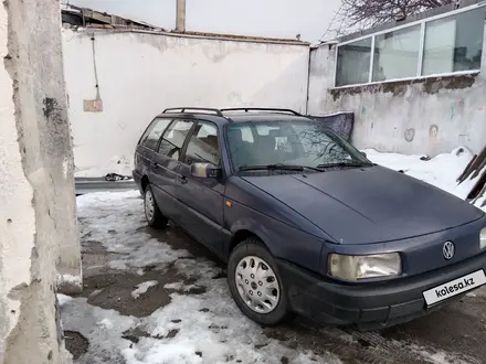 Volkswagen Passat 1993 года за 1 400 000 тг. в Алматы – фото 2
