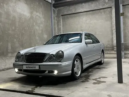 Mercedes-Benz E 320 1999 года за 5 000 000 тг. в Туркестан – фото 6