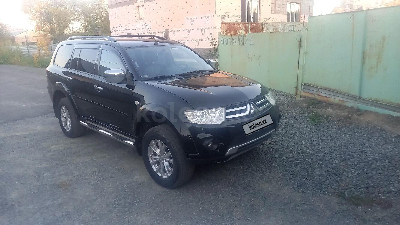 Mitsubishi Pajero Sport 2015 г.