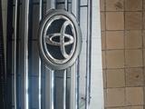 Решетка радиатора Toyota Land cruiser за 30 000 тг. в Астана – фото 2
