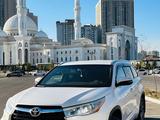 Toyota Highlander 2014 года за 15 300 000 тг. в Астана