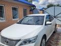 Toyota Camry 2013 года за 7 500 000 тг. в Уральск – фото 2