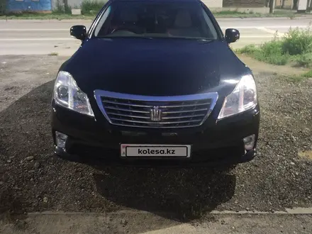 Toyota Crown 2010 года за 8 500 000 тг. в Семей