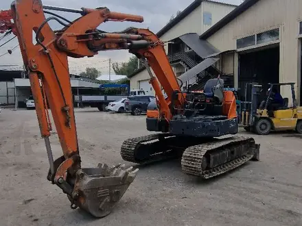 Hitachi  Гусеничные 2004 года за 6 000 000 тг. в Алматы