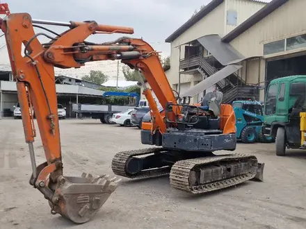 Hitachi  Гусеничные 2004 года за 6 000 000 тг. в Алматы – фото 4