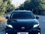 Toyota Camry 2021 года за 14 000 000 тг. в Тараз