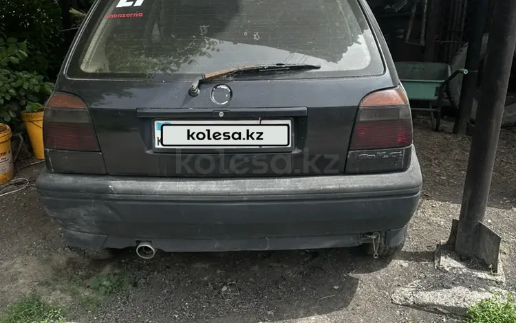 Volkswagen Golf 1993 года за 600 000 тг. в Алматы