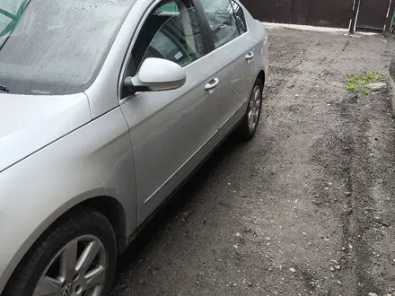 Volkswagen Passat 2006 года за 3 000 000 тг. в Алматы – фото 5