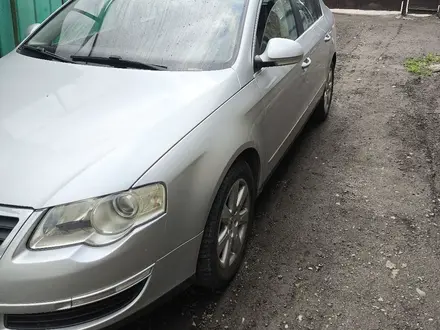 Volkswagen Passat 2006 года за 3 000 000 тг. в Алматы – фото 8
