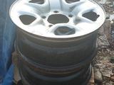 R17 Toyota L.Cr 100-200, с шинами 245/75/17 за 120 000 тг. в Алматы