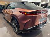 Lexus RZ 2026 года за 41 790 000 тг. в Алматы – фото 4