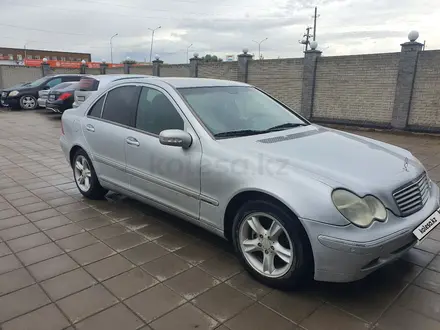 Mercedes-Benz C 180 2003 года за 3 666 666 тг. в Астана – фото 6