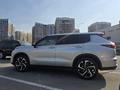 Mitsubishi Outlander 2022 года за 13 500 000 тг. в Алматы – фото 17