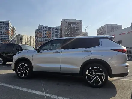 Mitsubishi Outlander 2022 года за 13 500 000 тг. в Алматы – фото 17
