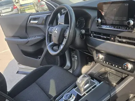 Mitsubishi Outlander 2022 года за 13 500 000 тг. в Алматы – фото 9