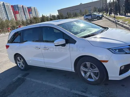 Honda Odyssey 2018 года за 15 800 000 тг. в Шымкент