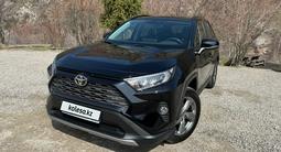 Toyota RAV4 2022 года за 17 500 000 тг. в Алматы