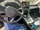 Toyota RAV4 2022 года за 17 200 000 тг. в Алматы – фото 4