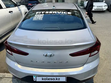 Hyundai Elantra 2019 года за 9 000 000 тг. в Усть-Каменогорск – фото 6