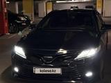 Toyota Camry 2018 года за 14 000 000 тг. в Алматы