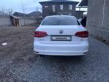 Volkswagen Jetta 2015 года за 3 800 000 тг. в Шымкент – фото 2