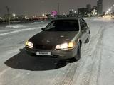 Toyota Camry 2000 года за 3 600 000 тг. в Астана – фото 5