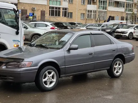 Toyota Camry 1999 года за 3 000 000 тг. в Астана