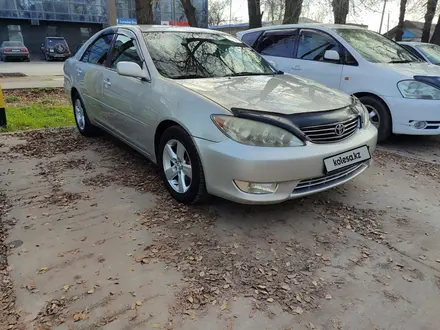 Toyota Camry 2005 года за 5 500 000 тг. в Тараз